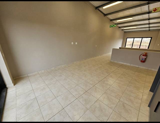 179M² WAREHOUSE TO LET IN MOREHILL